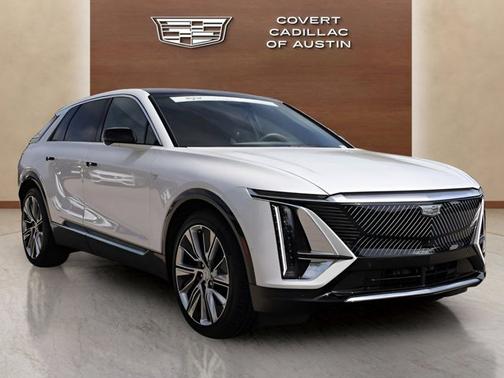 Crystal White Tricoat 2025 Cadillac LYRIQ Luxury