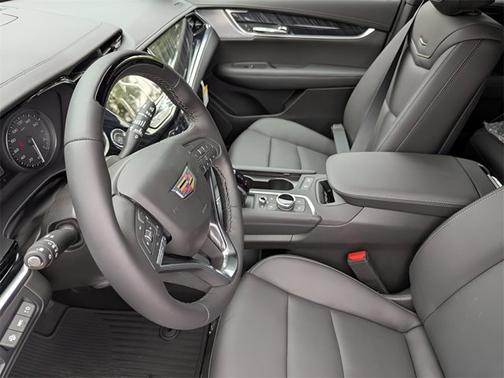 2025 Cadillac XT6 FWD Premium Luxury