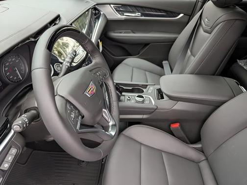 2025 Cadillac XT6 FWD Premium Luxury