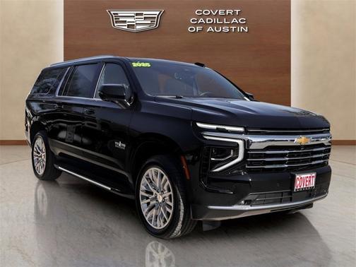 2025 Chevrolet Suburban LT