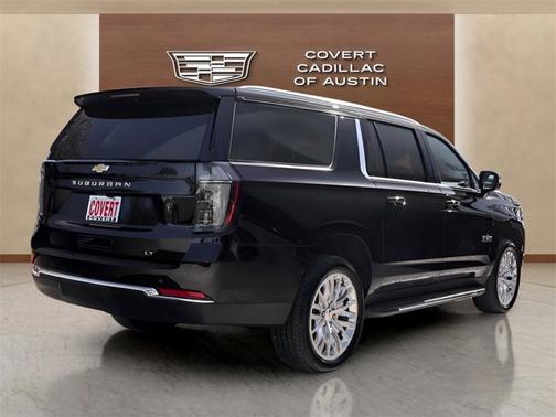 2025 Chevrolet Suburban LT