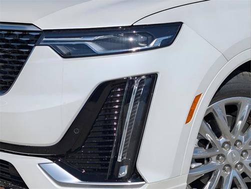 2025 Cadillac XT6 FWD Premium Luxury
