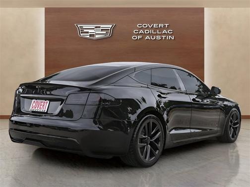 2022 Tesla Model S Plaid