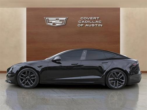 2022 Tesla Model S Plaid