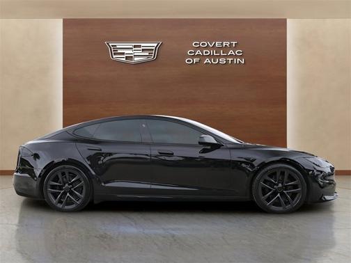 2022 Tesla Model S Plaid