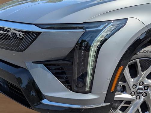 2025 Cadillac OPTIQ Luxury