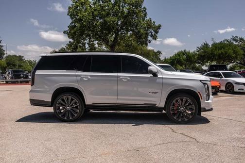 Crystal White Tricoat 2025 Cadillac Escalade AWD V-Series