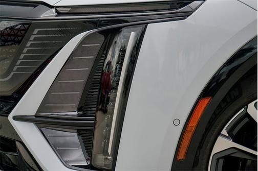 2026 Cadillac LYRIQ Premium Sport