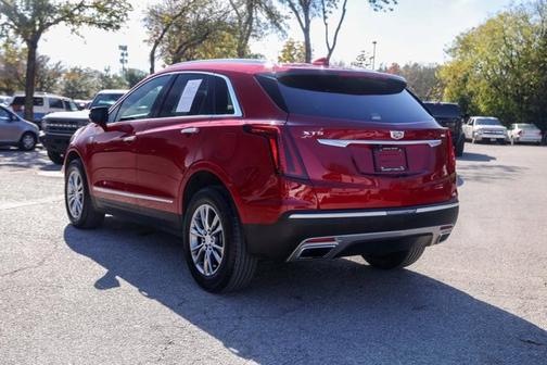 2023 Cadillac XT5 FWD Premium Luxury