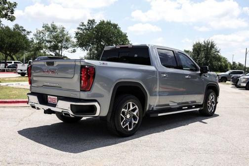 Sterling Metallic 2024 GMC Sierra 1500 SLT
