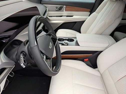 Radiant Red Tintcoat 2026 Cadillac VISTIQ Sport