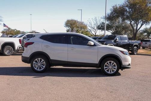 2018 Nissan Rogue Sport S