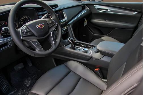 2025 Cadillac XT5 FWD Luxury