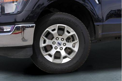 Black Metallic 2023 Ford F-150 XLT