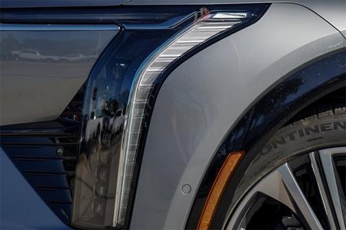 2026 Cadillac OPTIQ Premium Luxury