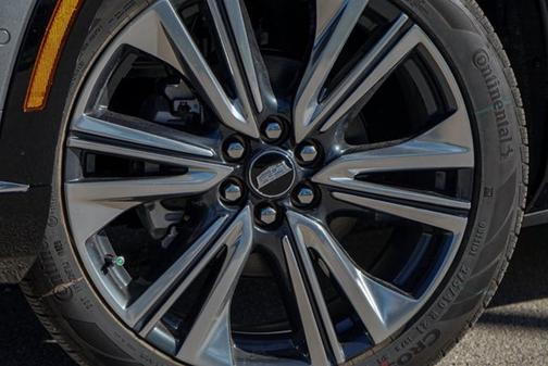 2026 Cadillac OPTIQ Premium Luxury