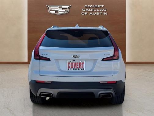2022 Cadillac XT4 AWD Premium Luxury