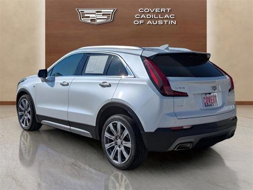 2022 Cadillac XT4 AWD Premium Luxury