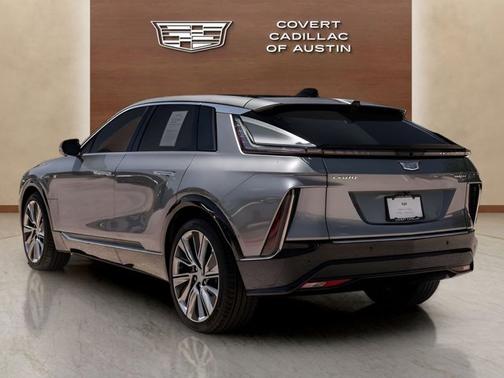 Argent Silver Metallic 2025 Cadillac LYRIQ Luxury