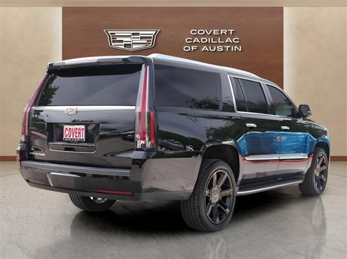 2018 Cadillac Escalade ESV Luxury