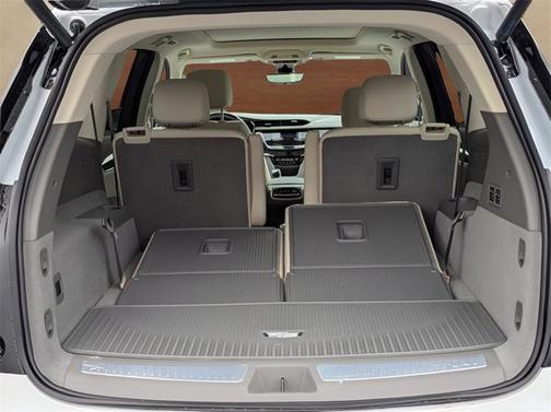 2025 Cadillac XT6 FWD Premium Luxury