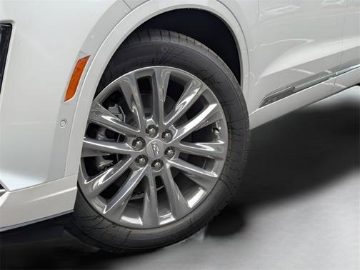2025 Cadillac XT6 FWD Premium Luxury