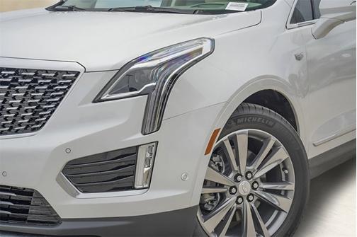 2025 Cadillac XT5 FWD Premium Luxury
