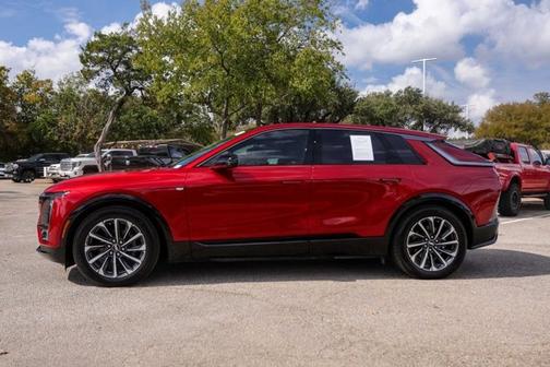 2024 Cadillac LYRIQ Sport