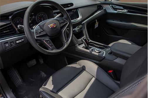 2025 Cadillac XT5 FWD Premium Luxury