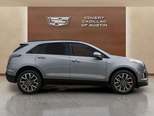 Argent Silver Metallic 2023 Cadillac XT5 AWD Sport