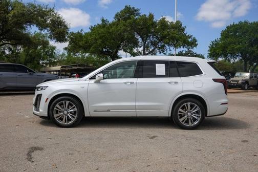 Crystal White Tricoat 2024 Cadillac XT6 FWD Premium Luxury