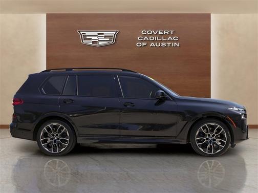 2024 BMW X7 M60i