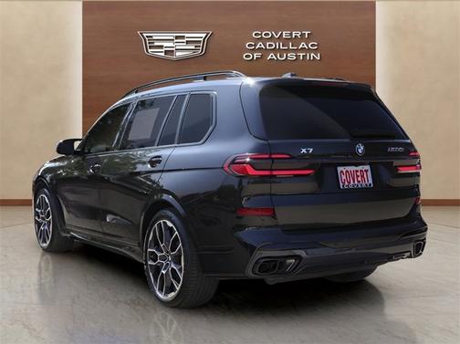 2024 BMW X7 M60i