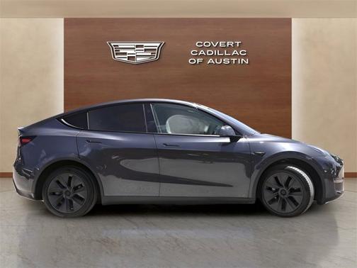 2025 Tesla Model Y Long Range