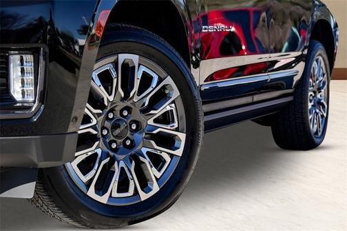 2024 GMC Yukon Denali Ultimate