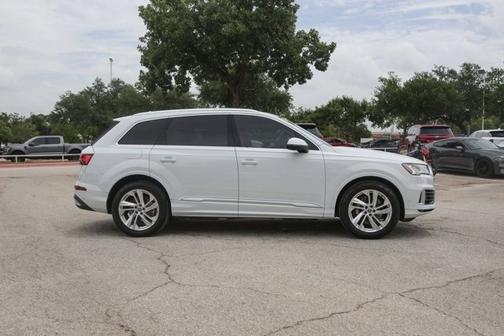 2020 Audi Q7 Prestige