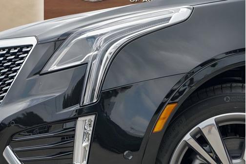 Stellar Black Metallic 2026 Cadillac XT5 FWD Premium Luxury