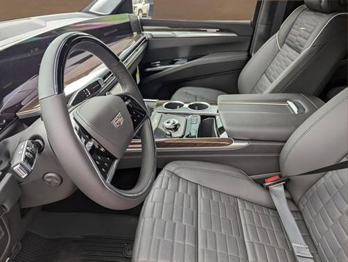 Crystal White Tricoat 2025 Cadillac Escalade ESV 4WD Sport Platinum