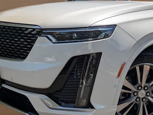 2025 Cadillac XT6 FWD Premium Luxury