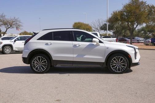 2024 Cadillac XT4 FWD Sport