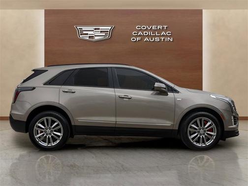 2022 Cadillac XT5 AWD Sport