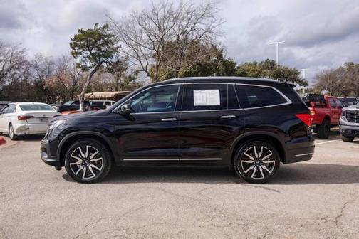 2022 Honda Pilot Touring 7-Passenger