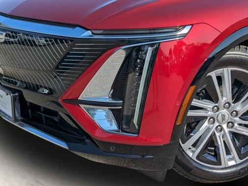 2024 Cadillac LYRIQ Tech