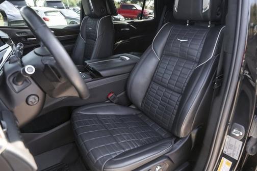 2023 Cadillac Escalade 4WD Sport Platinum