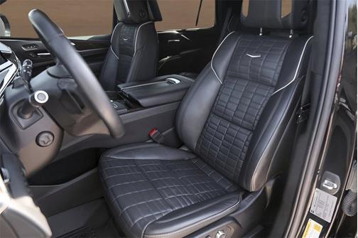 2023 Cadillac Escalade 4WD Sport Platinum