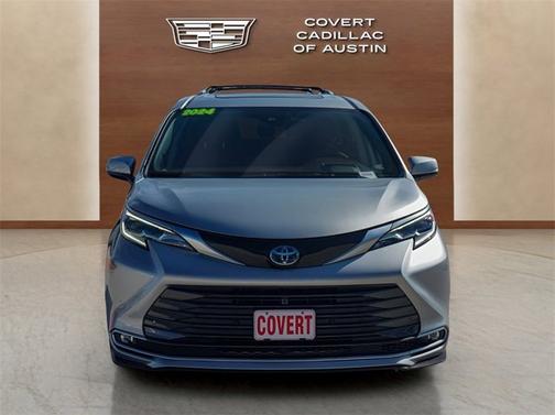 2024 Toyota Sienna Platinum
