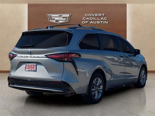 2024 Toyota Sienna Platinum