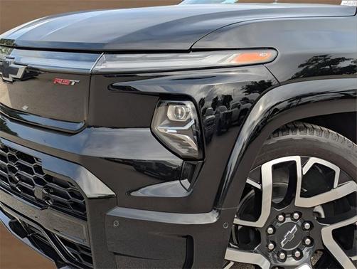 2024 Chevrolet Silverado EV RST