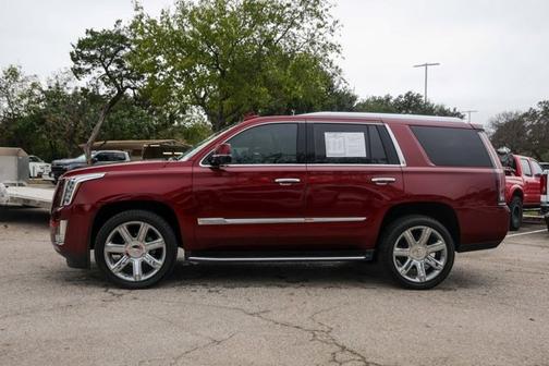 2017 Cadillac Escalade Luxury