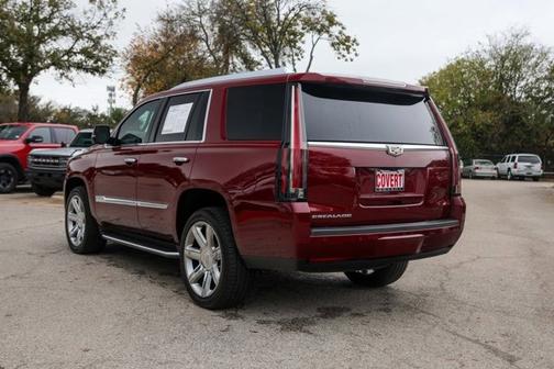 2017 Cadillac Escalade Luxury